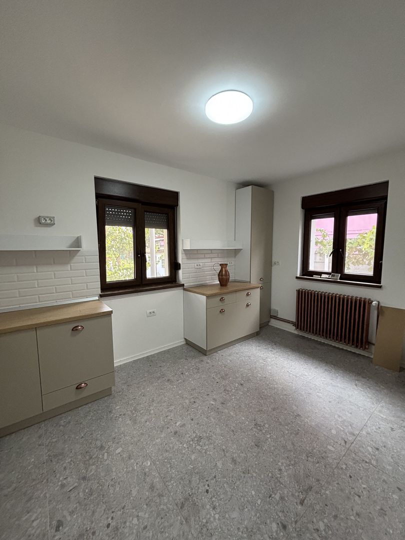 Apartament generos la casa,zona Bogdanestilor - Poză 13