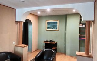 Oferta- Apartament 3 camere Ozana, parter, mobilat, pret excelent - Poză 2