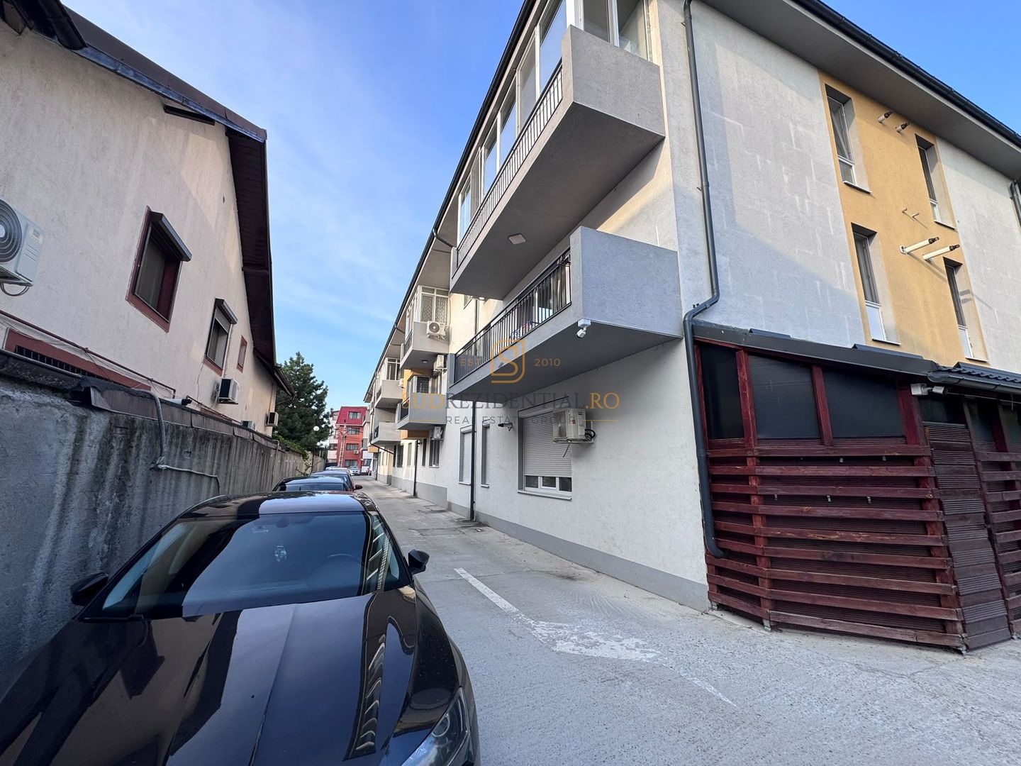 Apartament 2 camere de vanzare, decomandat, acces facil la metrou - Poză 11