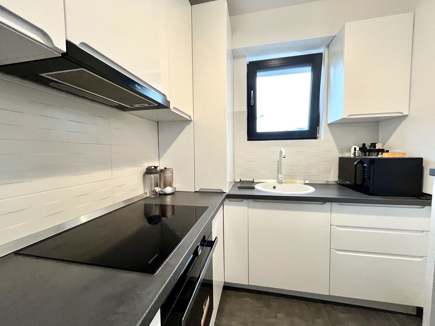 Apartament 2 camere, elegant și primitor,  zona Lipovei - Ion Ionescu - Poză 10