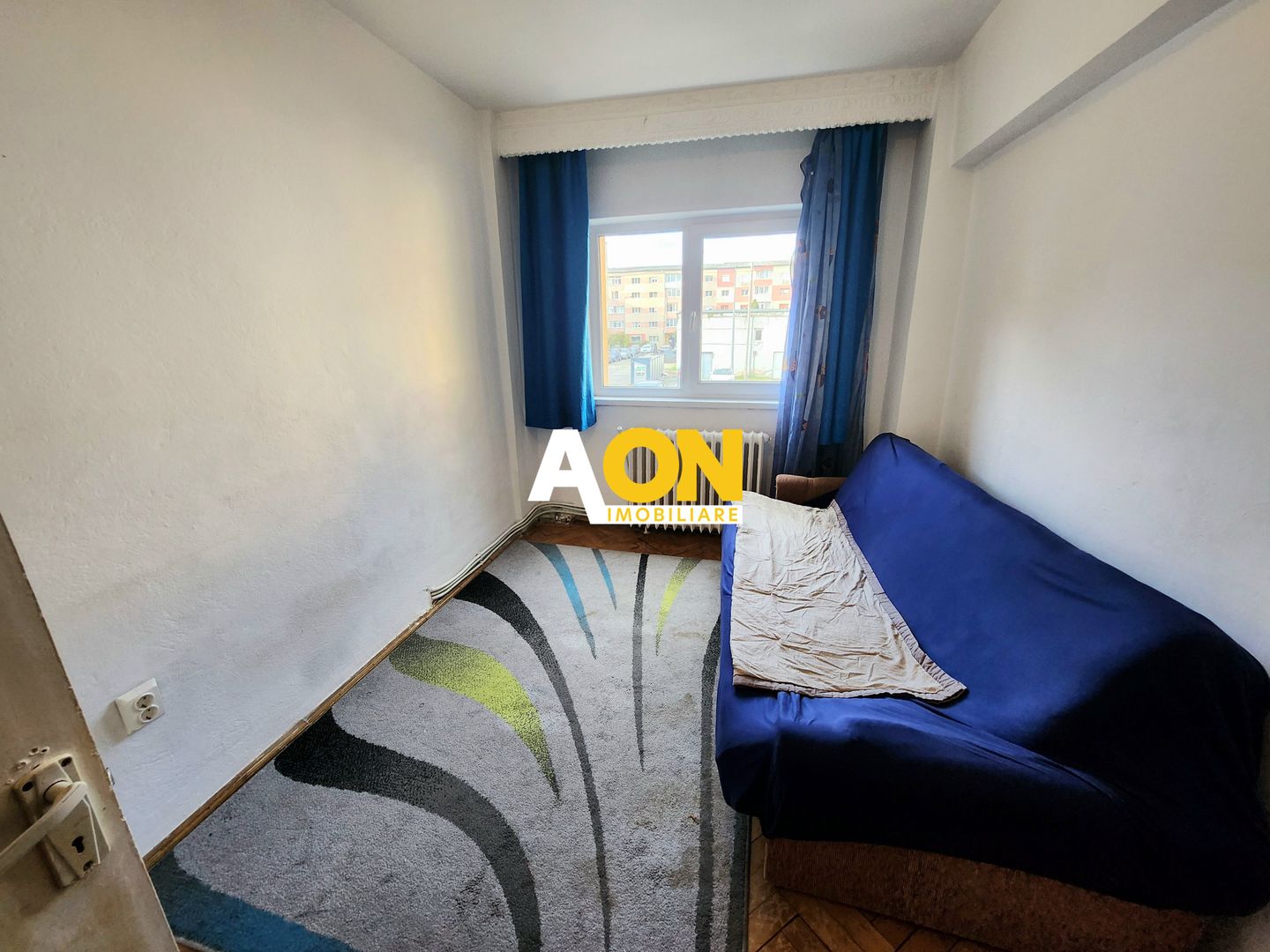 De vanzare apartament 3 camere, etaj 1, Cetate - Poză 3