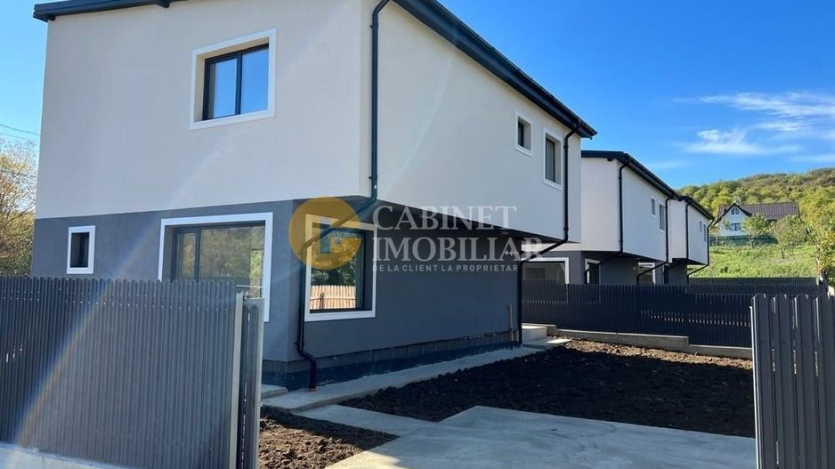 Vila 4 camere PREMIUM - mobilata - intabulata - La asfalt - Poză 3