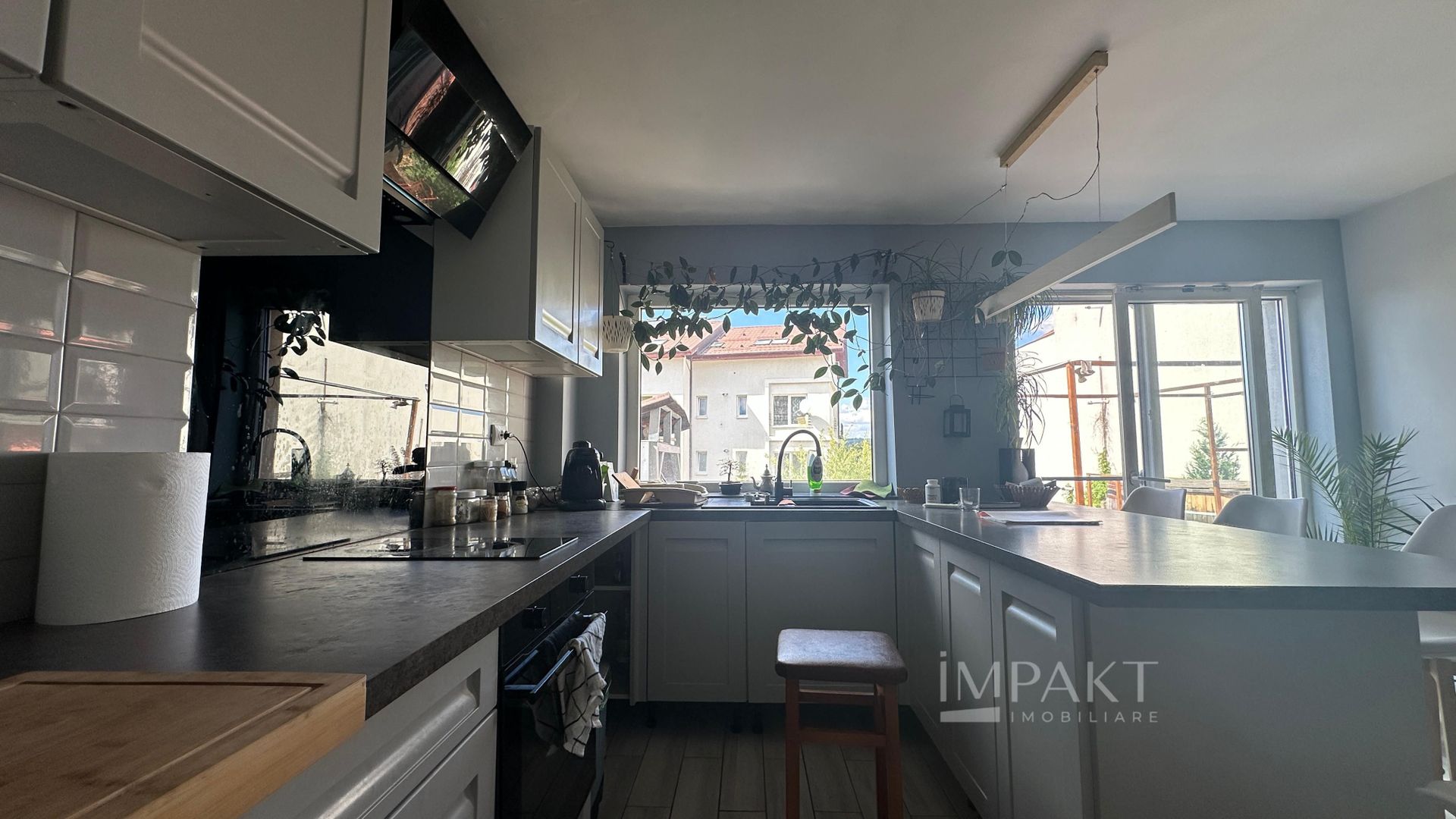 Imobil cu 5 apartamente separate, ideal pentru investitie - zona UMF! - Poză 5