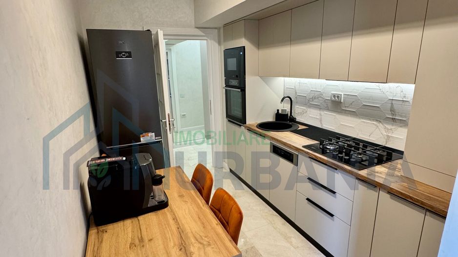 Apartament premium 2 camere, Royal Town Copou, mobilat și utilat modern - Poză 4