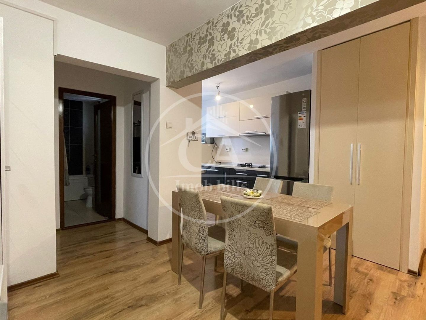 Apartament de vanzare cu 3 camere in zona Decbal, Oradea. - Poză 7