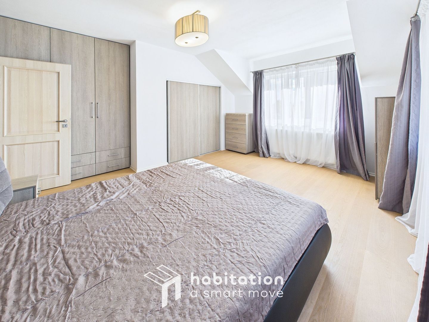 Casă individuală  în Dumbrăvița – liniște, spațiu și lumină naturală - Poză 14