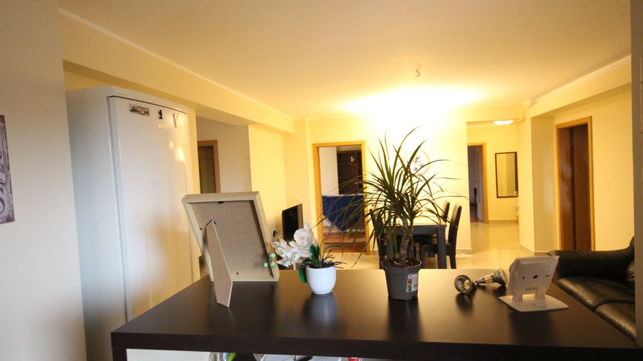 Apartament generos in imobil nou - Poză 2