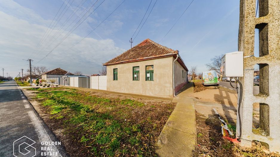 Casa cu teren 959 mp, Iratosu, Zona buna, Comision 0% - Poză 1