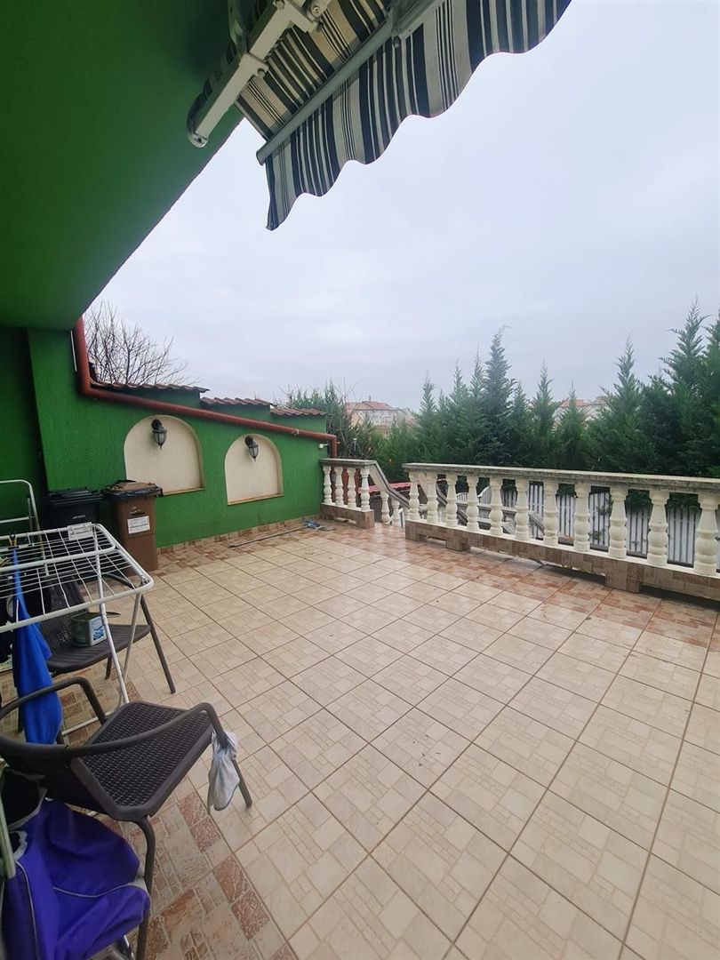 Casa D+P+E  zona Garii Oradea - Poză 8