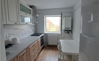 Etaj 1 4 camere  Complexul Studentesc-aproape de Sala Olimpia - Poză 1