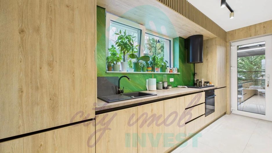 O RESIDENTA CONTEMPORANA CU VIZIUNE, ARHITECTURA SI EMOTIE - Poză 4