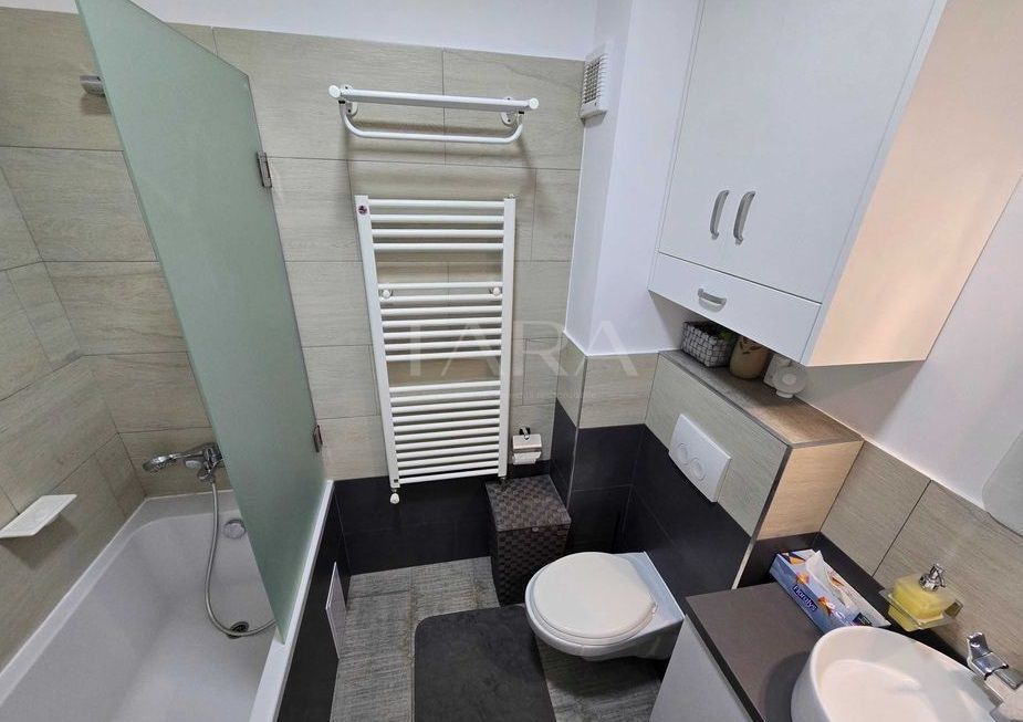 Panoramă superbă și liniște la doar 3 minute de Mănăștur . - Poză 5