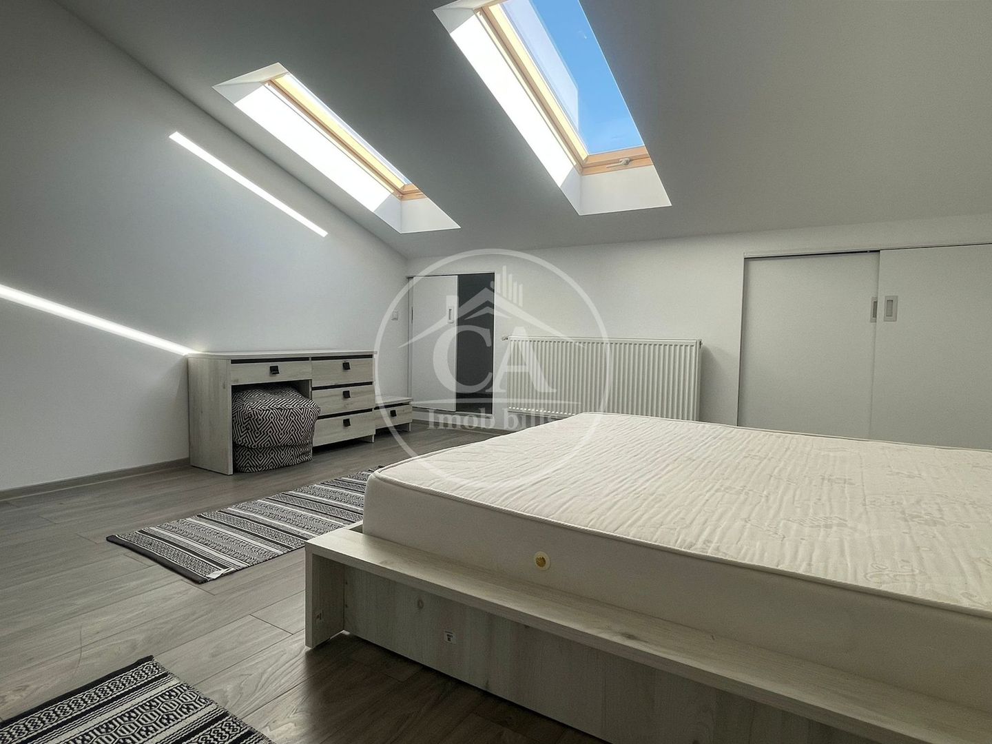 Casă de închiriat cu 2 camere în zona Centrală,Oradea - Poză 9