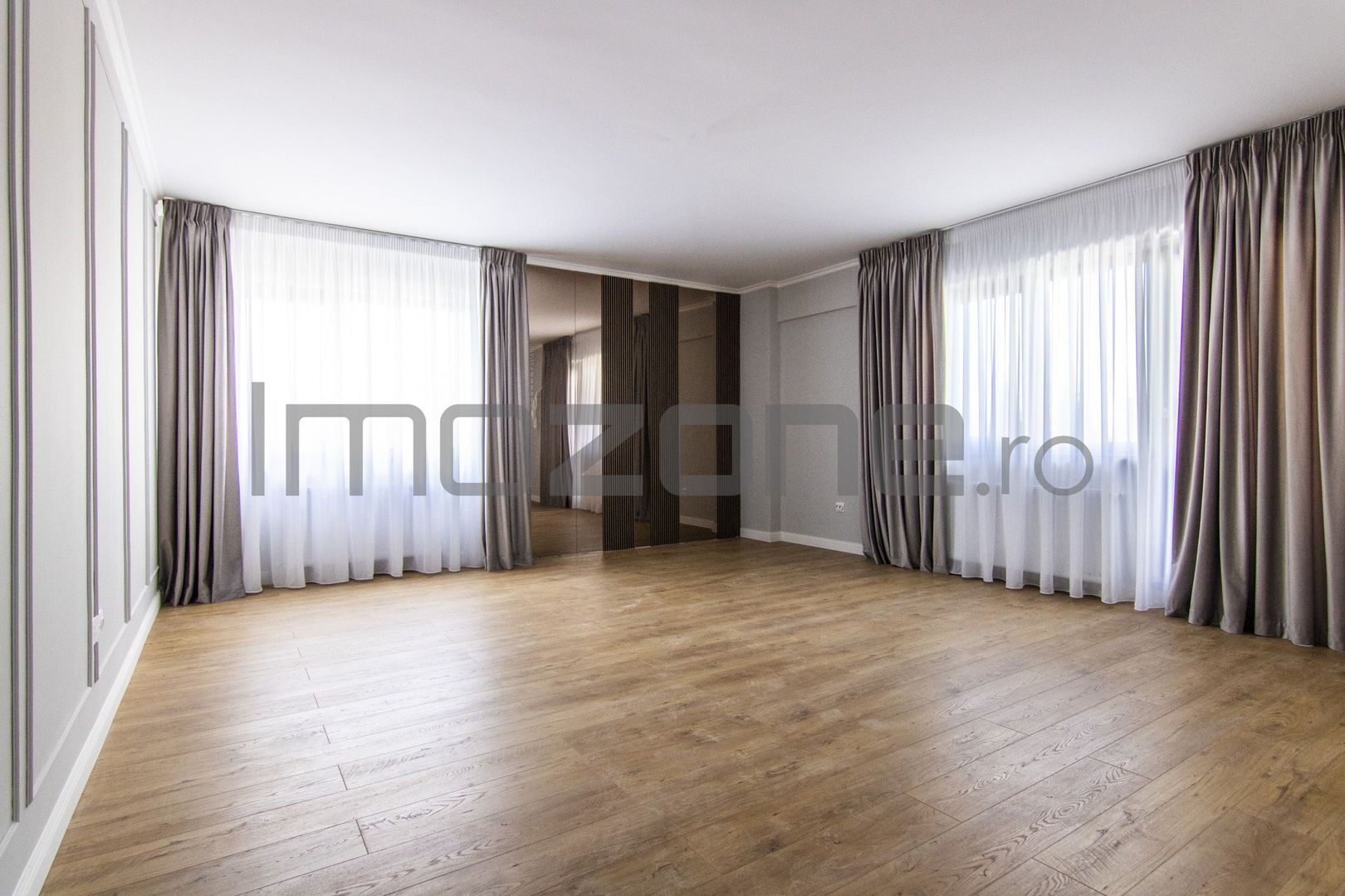 OFERTA IULIE: loc de parcare GRATUIT pentru apartamentele cu 3 camere - Poză 1