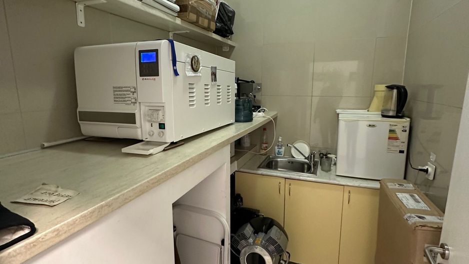 Apartament  4 camere în clădire istorica transformat în SAD - Poză 15