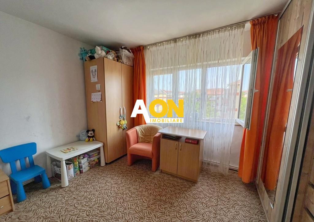 Garsoniera decomandata, 32 mp utili, Cetate - Poză 1