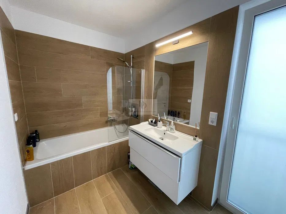 Apartament elegant 4 camere | Garaj privat | Cartier Europa - Poză 11