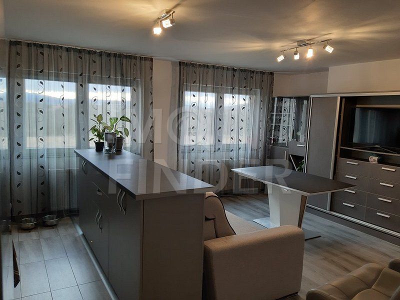 Vanzare apartament 3 camere GARAJ zona BMW - Poză 1