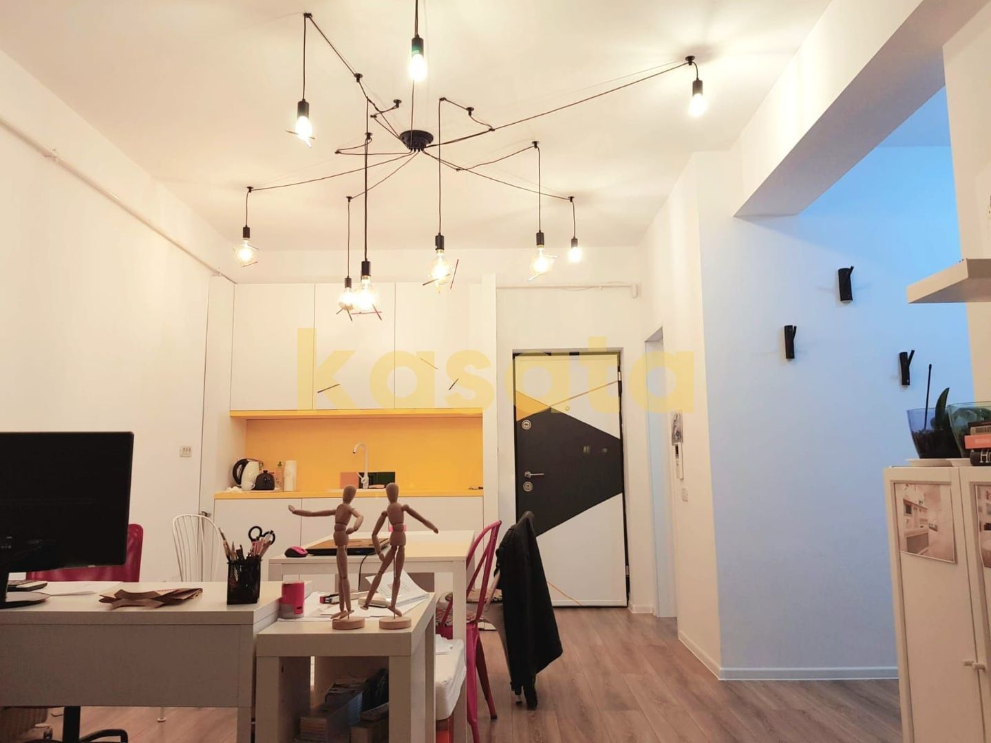 OPORTUNITATE | STUDIO DUBLU | TEI PETRICANI | BLOC BOUTIQUE - Poză 1