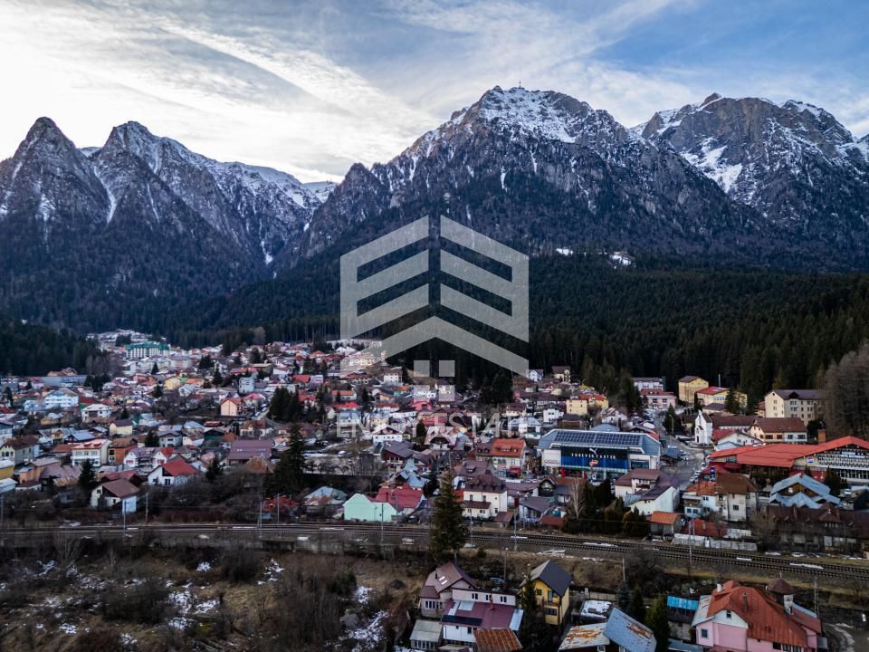 Casă individuală, vedere către Bucegi, la 300 m de Centru, Gară sau Cantacuzino - Poză 35