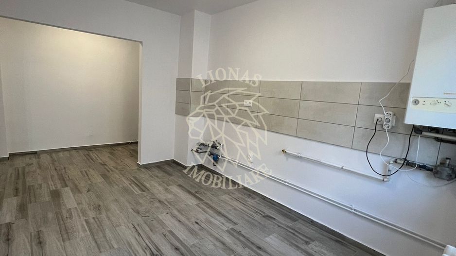 Apartament 2 camere 52mp+balcon-etaj 2-renovat-Zona Andrei Muresanu - Poză 2