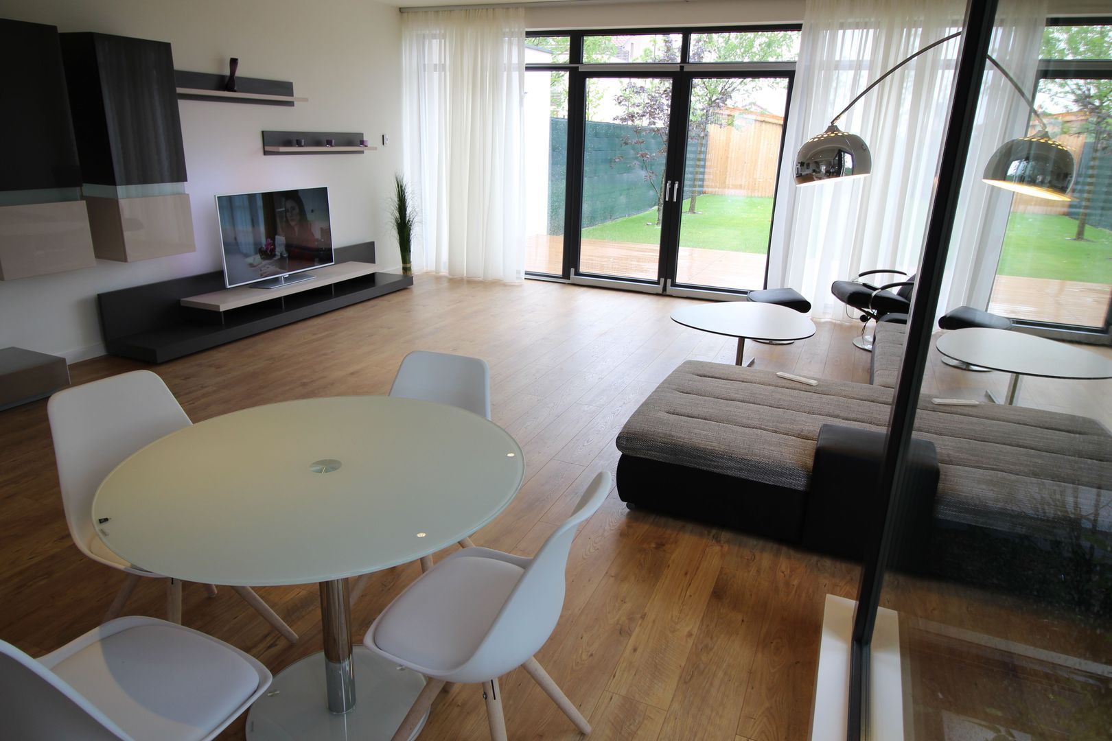 Casa de inchiriat - Poză 3