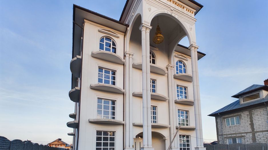 Casa cu potential multiplu, Bolintin Deal - Poză 1