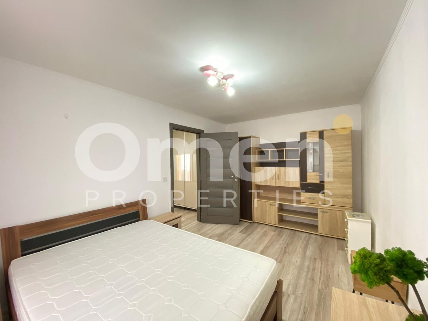 Apartament modern cu 2 camere, situat in zona Albina - Poză 1