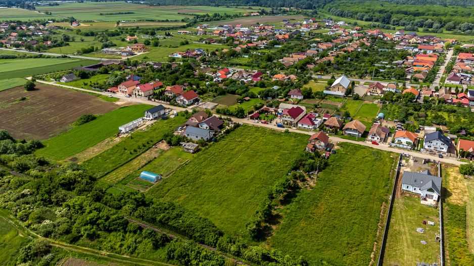 VÂNDUT Teren pentru construcție casă individuală Zădăreni - Poză 5