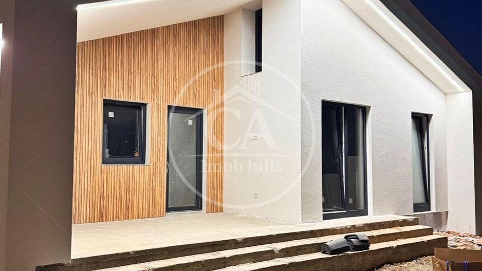 Casa de vanzare cu 4 camere in Santandrei, Bihor - Poză 2