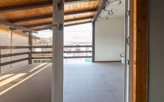 Clădire și teren de investiție, central Roman - Poză 45