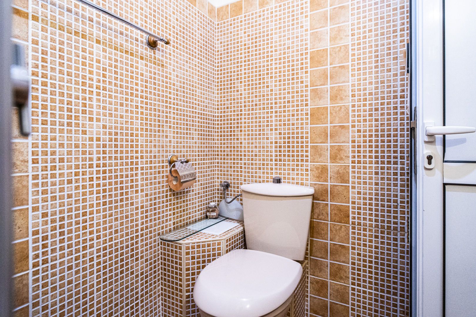 Vatra Luminoasa, bloc caramida reabilitat, parter inalt, renovat, parc - Poză 5