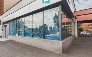Spațiu de 135 mp cu vad comercial în Arad - Poză 8