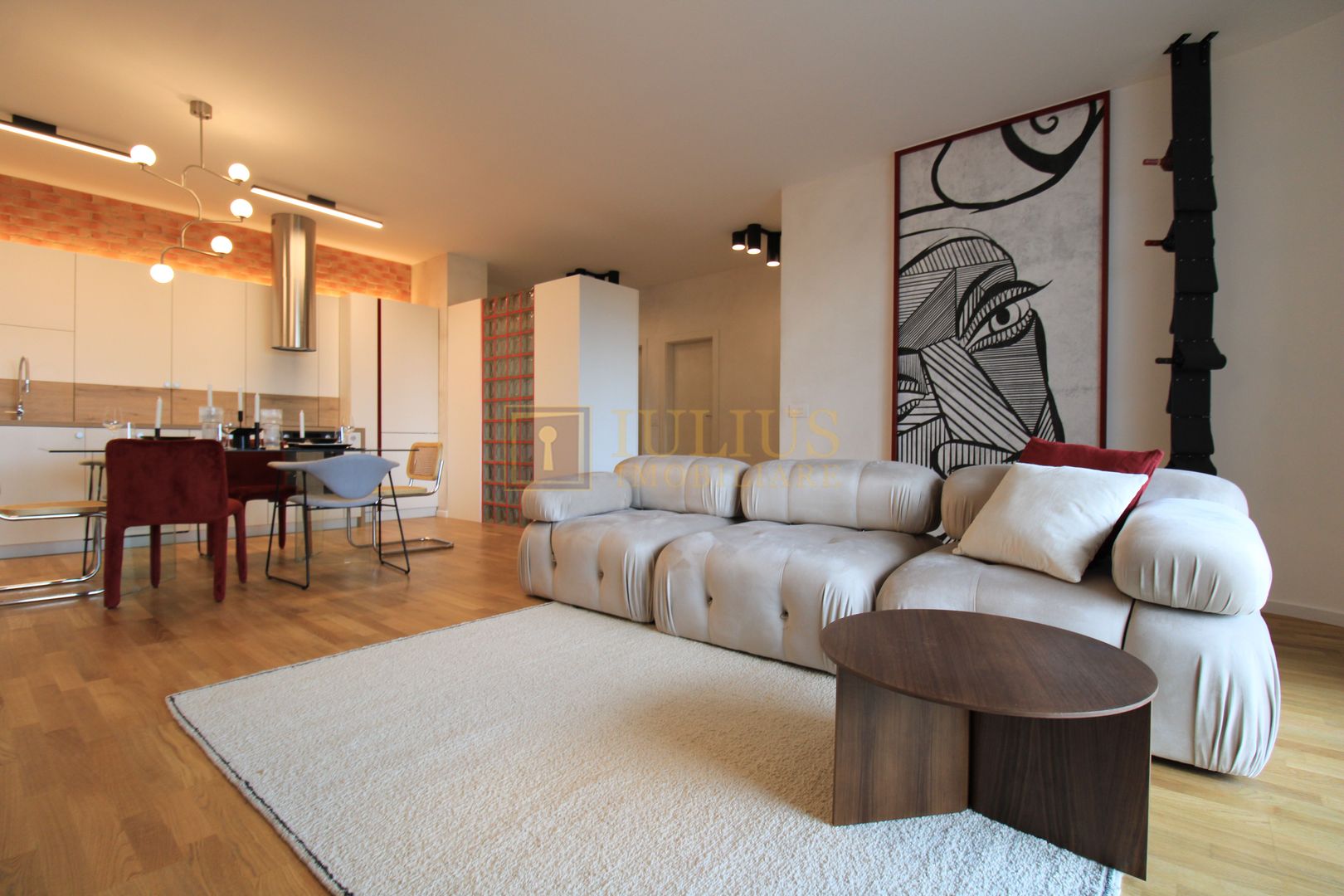 Paltim, 3 camere, apartament premium - Poză 1