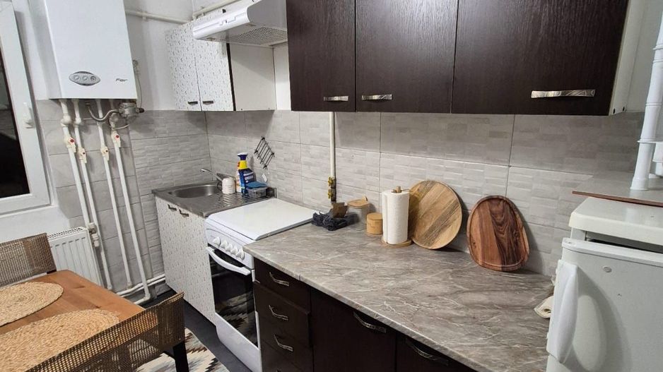 Garsonieră ultracentrală, decomandată, centrală proprie – Piața Sfinții Voievozi - Poză 5