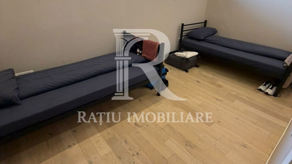 Casa cu 5 camere | Cartierul Tineretului | Oradea - Poză 9
