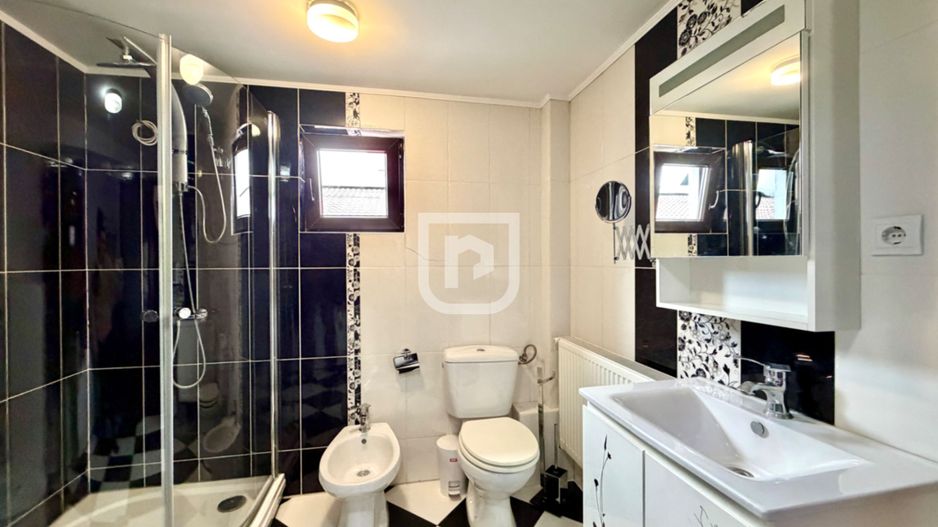 Triplex LUX în centrul Frasin – complet mobilat - Poză 12