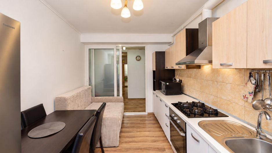 Apartament 2 camere de vanzare, 67mp mobilat, parcare, bloc cu 6 ap. - Poză 20