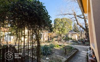 Casă individuală cu 2 apartamente de vânzare, lângă Hotel Ambasador – Dâmbovița, - Poză 8