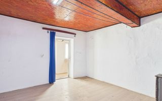 Casă  Sântana cu 3 camere și panouri fotovoltaice - Poză 3