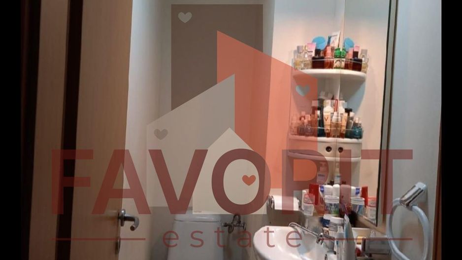 3 camere, decomandat | etaj 1 | centrala proprie | 2 bai | zona excelenta - Poză 11