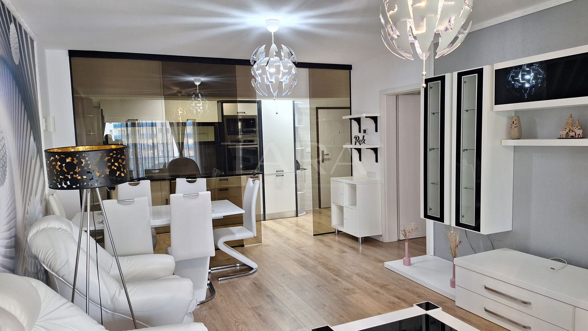 Exclusivitate: Apartament modern în Viva City, lângă Iulius Mall - Poză 1