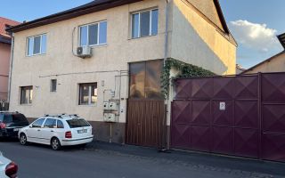 Apartament spatios cu 3 camere - Poză 18