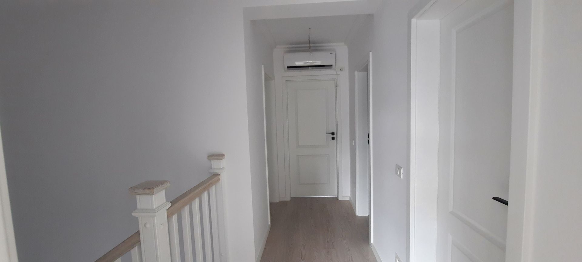 Duplex frumos cu arhitectura mediteraneana - Poză 14