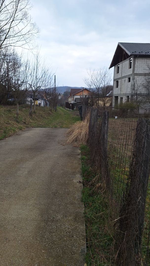 Teren intravilan Curtea de Arges - Poză 4