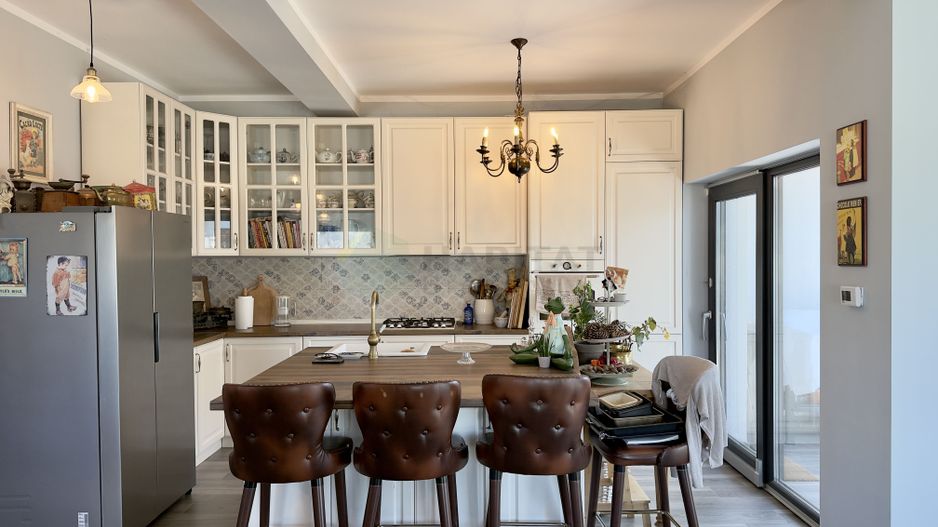 Vila 4 camere, curte amenajata | Strada Petre Ispirescu - Poză 6