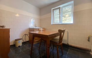 Vanzare apartament -3 camere la casă, etaj 1+pod+cota teren–Târgoviște - Poză 6