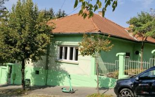 Casă ultracentrală, singur în curte Târgu Mureș – 2 Apartamente - Poză 1