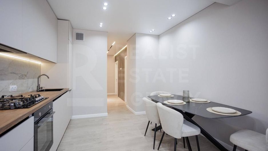 Vânzare, apartament, 2 odăi + living, str. Ion Buzdugan, Buiucani - Poză 7