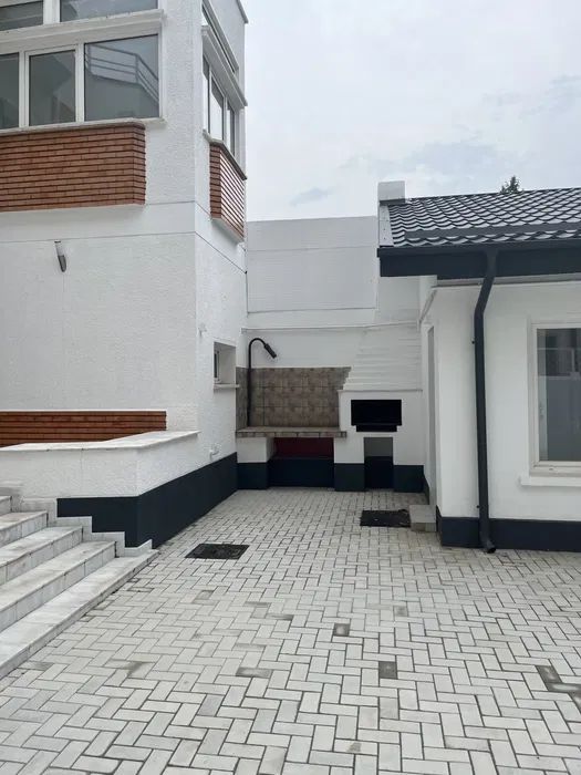 Domenii | 4 Camere +2 Camere | 2 Case | Vile | 240mp | Curte | Parcari - Poză 7